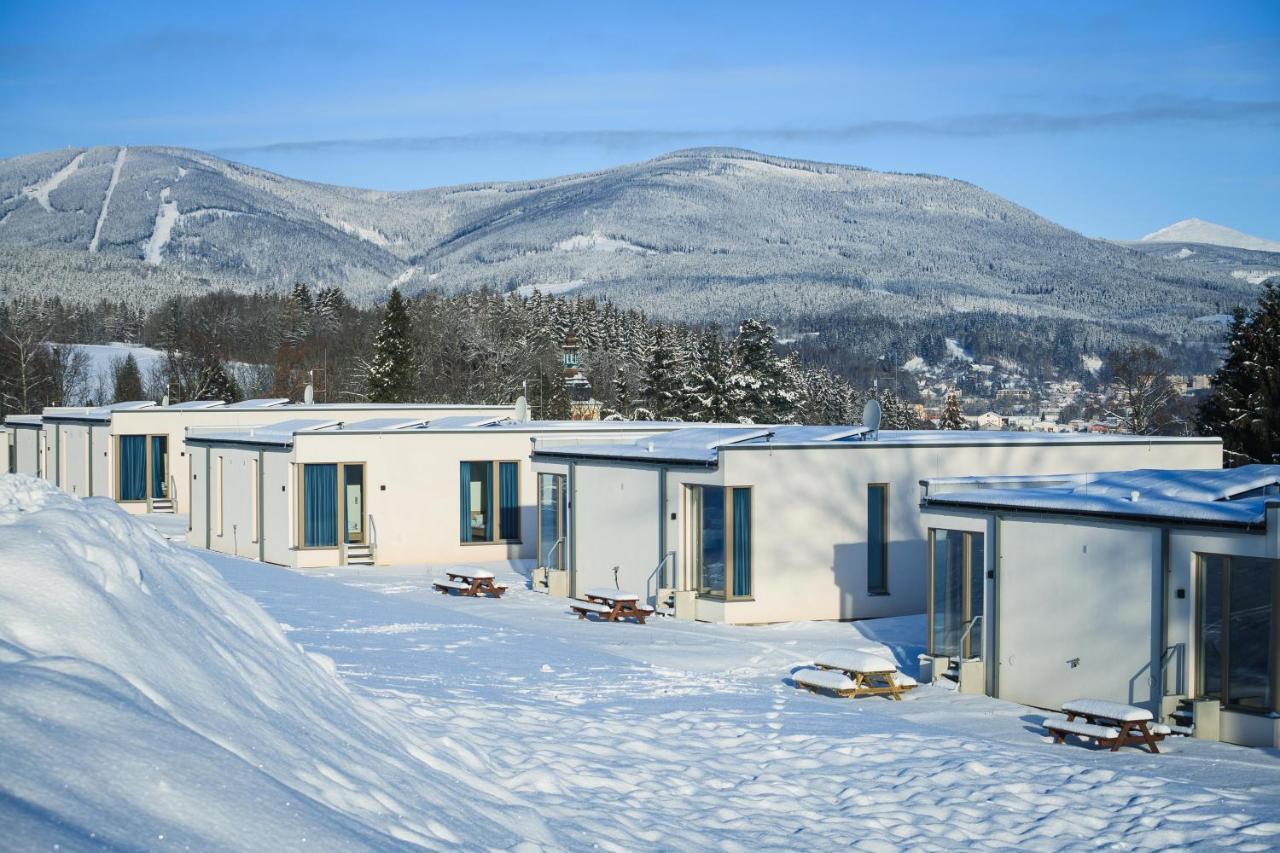 Apartmany Hradecek Mlade Buky Exterior photo